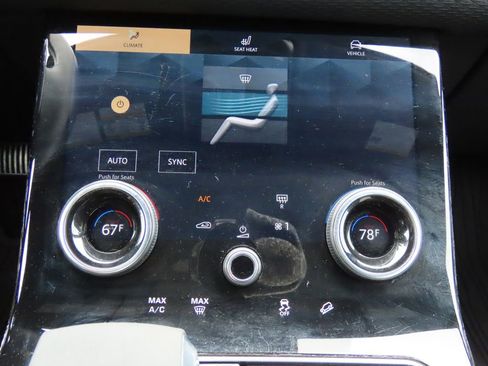 Used 2021 Land Rover Range Rover Velar R-Dynamic S image 29