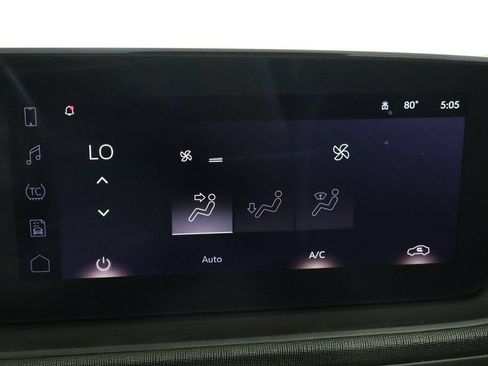 Used 2024 Buick Envista Preferred w/ Convenience I Package FWD image 34