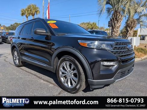 Used 2022 Ford Explorer XLT w/ Equipment Group 202A image 2