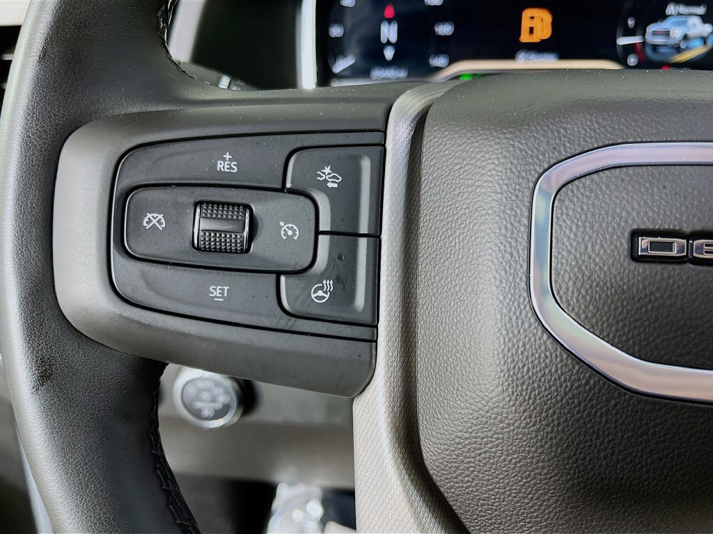 Used 2025 GMC Sierra 3500 Denali AWD/4WD image 14