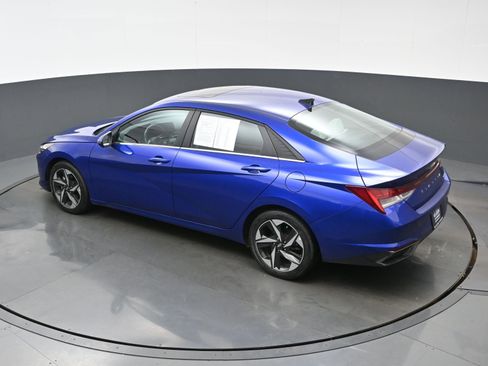 Certified 2023 Hyundai Elantra Limited image 37