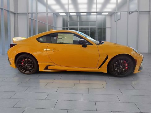 New 2026 Toyota GR86 YUZU Limited image 6