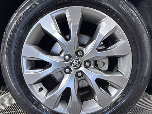 Used 2024 Toyota Grand Highlander XLE image 51