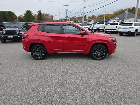 Certified 2022 Jeep Compass Limited image 8