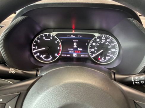 Used 2024 Nissan Sentra SV FWD image 21