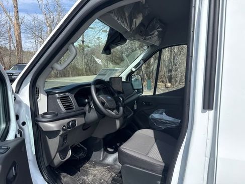 New 2026 Ford Transit 250 148 Medium Roof Extended AWD image 9