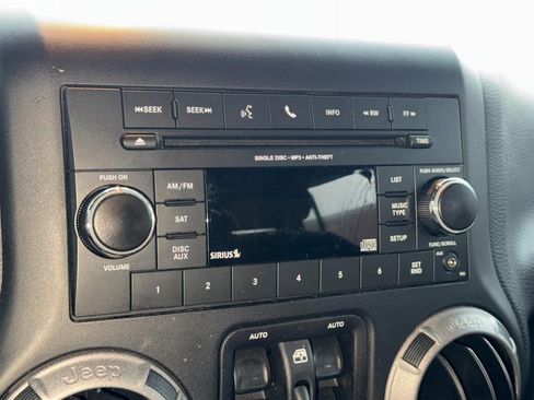 Used 2015 Jeep Wrangler Unlimited Sport w/ Quick Order Package 24S image 20