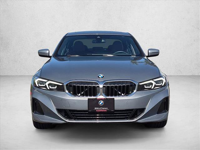 Used 2024 BMW 330i Sedan w/ Premium Package RWD image 2