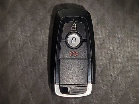 Used 2021 Ford Escape SE FWD image 32