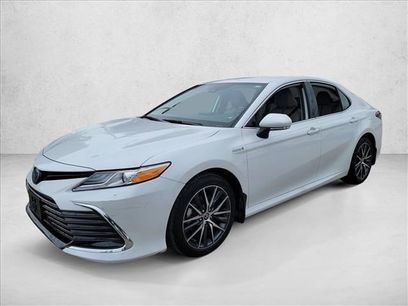Used 2021 Toyota Camry XLE w/ Cold Weather Package