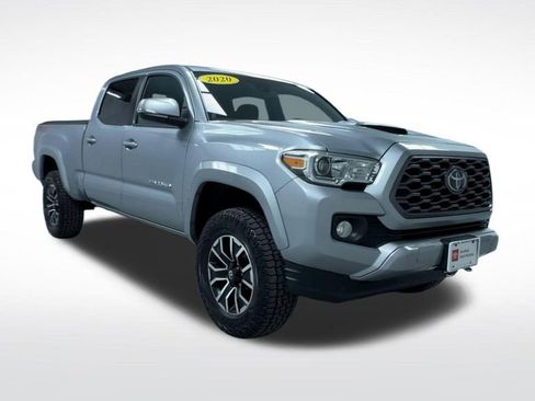 Certified 2020 Toyota Tacoma TRD Sport w/ Technology Package AWD/4WD image 2