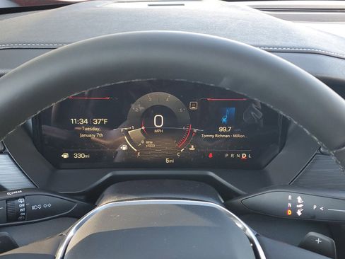 New 2025 GMC Acadia Elevation image 27