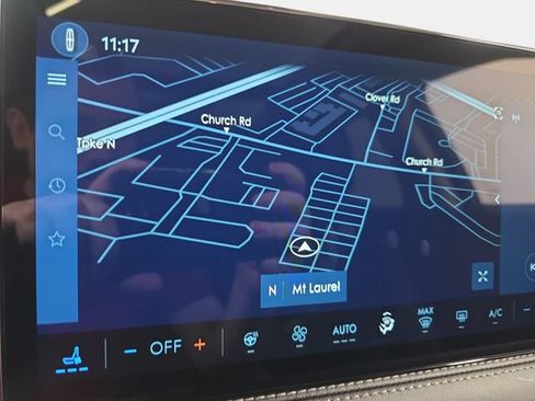 Used 2025 Lincoln Corsair AWD w/ Equipment Group 101A image 18