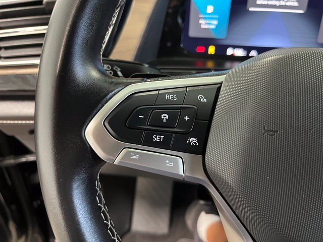 Used 2025 Volkswagen Atlas SE FWD image 26