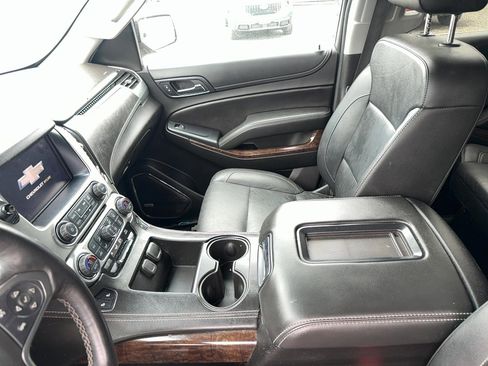 Used 2018 Chevrolet Suburban LT AWD/4WD image 14