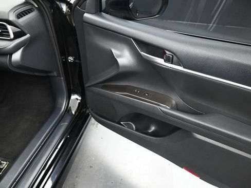Used 2024 Toyota Camry SE FWD image 26