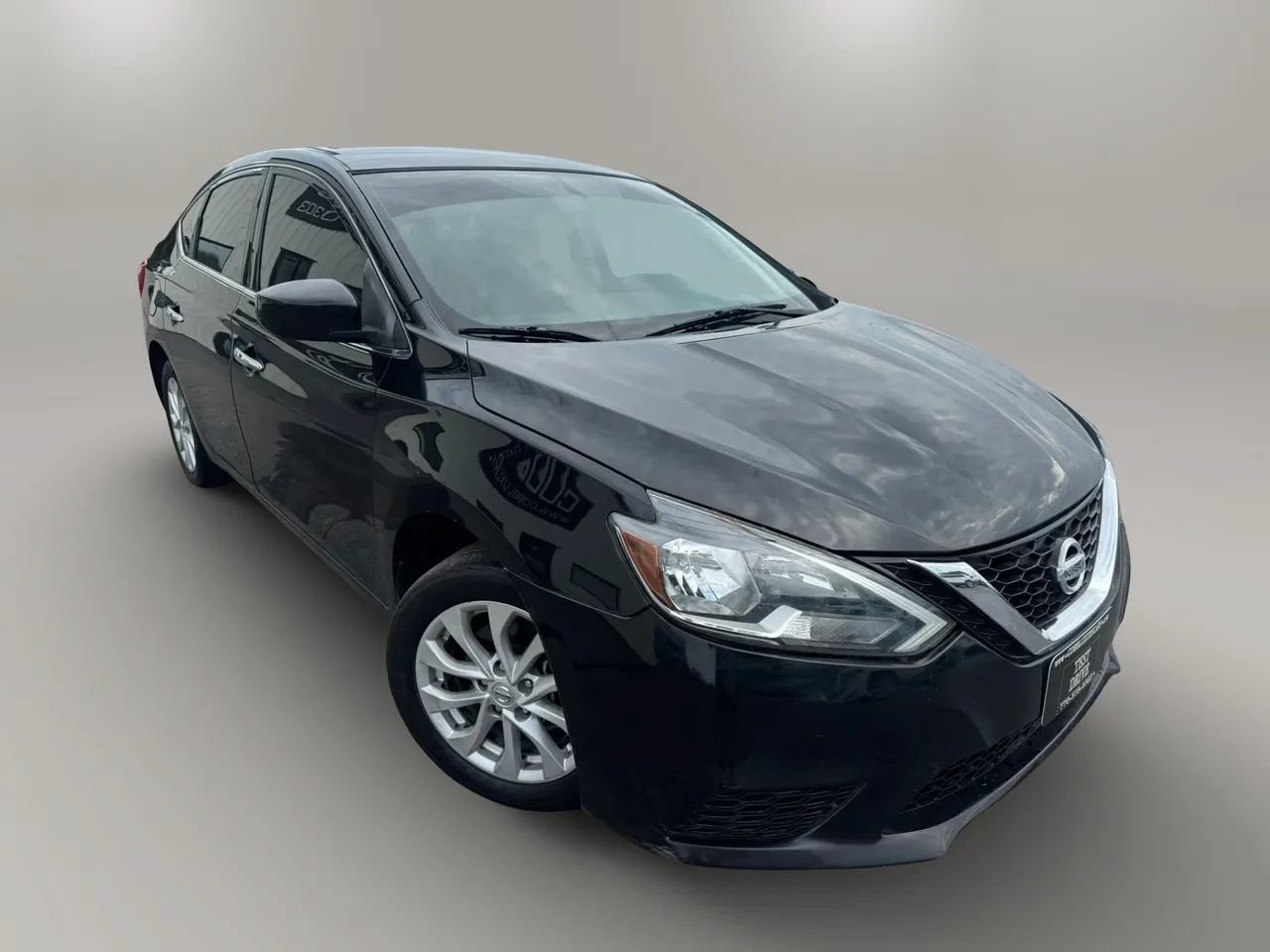 Used 2019 Nissan Sentra SV FWD image 2