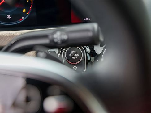 Used 2022 Mercedes-Benz CLA 250 image 18