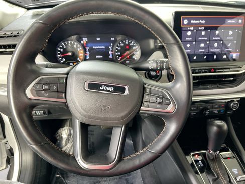 Used 2022 Jeep Compass Limited AWD/4WD image 11