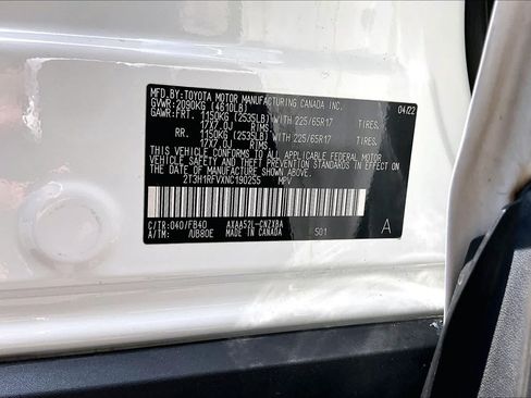 Used 2022 Toyota RAV4 LE FWD image 34