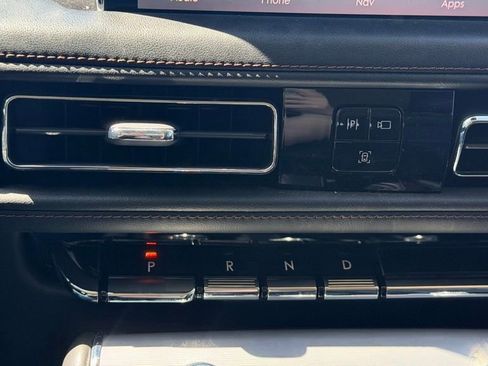 Used 2023 Lincoln Aviator AWD image 25