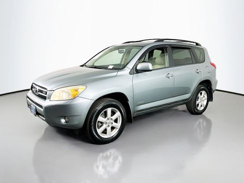 Used 2008 Toyota RAV4 Limited AWD/4WD image 3