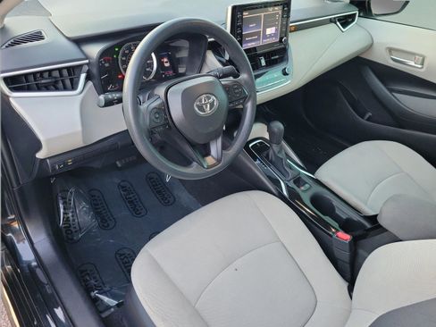 Used 2021 Toyota Corolla LE image 20