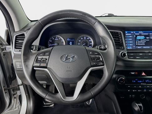 Used 2018 Hyundai Tucson SEL Plus FWD image 12