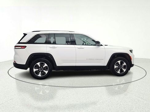 Used 2023 Jeep Grand Cherokee 4WD 4xe image 7