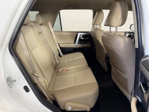 Used 2019 Toyota 4Runner SR5 Premium AWD/4WD image 35