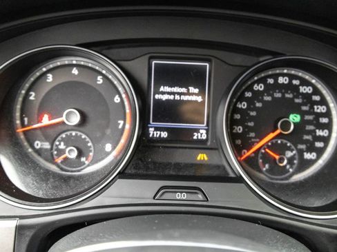 Used 2019 Volkswagen Atlas SE w/ Panoramic Sunroof Package image 17