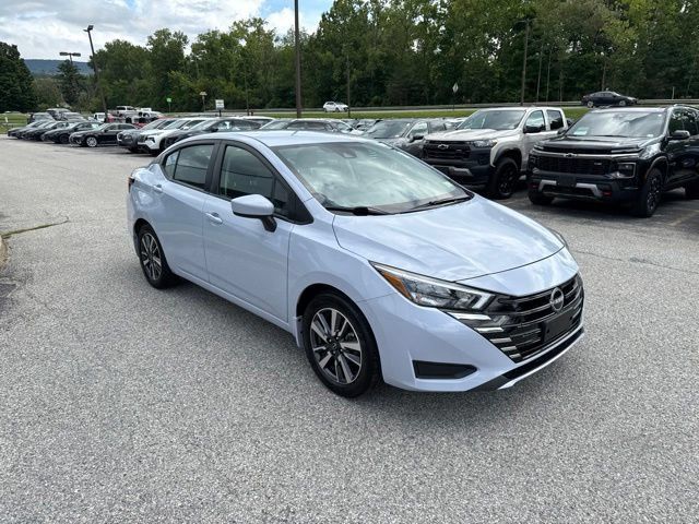 Used 2025 Nissan Versa SV w/ Trunk Package FWD image 10