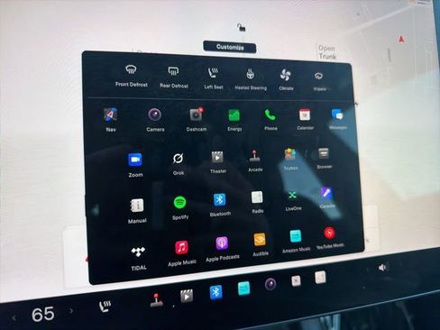 Used 2023 Tesla Model 3 Standard Range image 28