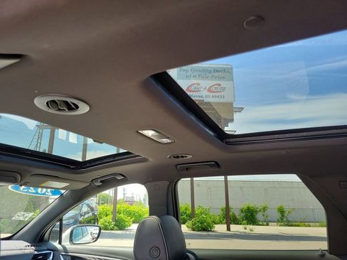 Used 2023 Buick Enclave Avenir w/ Avenir Technology Package AWD/4WD image 18