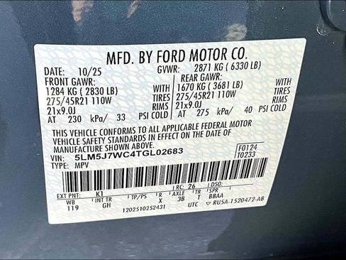 New 2026 Lincoln Aviator Reserve w/ Luxury Package image 13