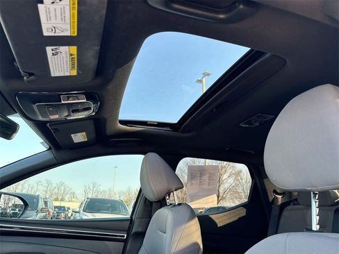 Used 2022 Hyundai Santa Cruz SEL w/ Activity Package image 19