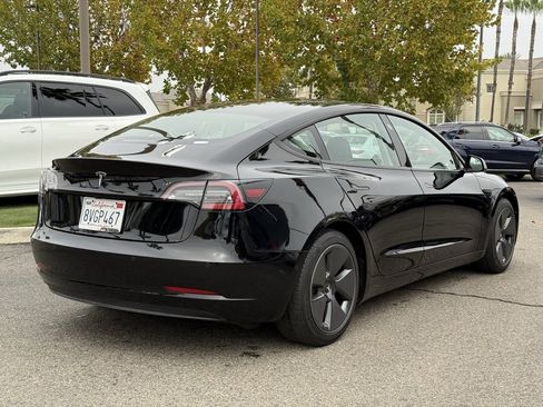 Used 2021 Tesla Model 3 Standard Range Plus image 8