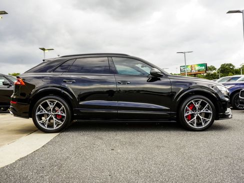 Used 2023 Audi SQ8 Prestige w/ Prestige Package AWD/4WD image 6