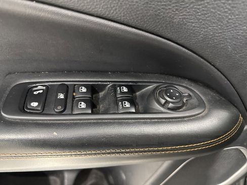 Used 2018 Jeep Compass Limited w/ Navigation Group image 19