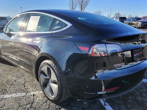 Used 2019 Tesla Model 3 Standard Range image 14