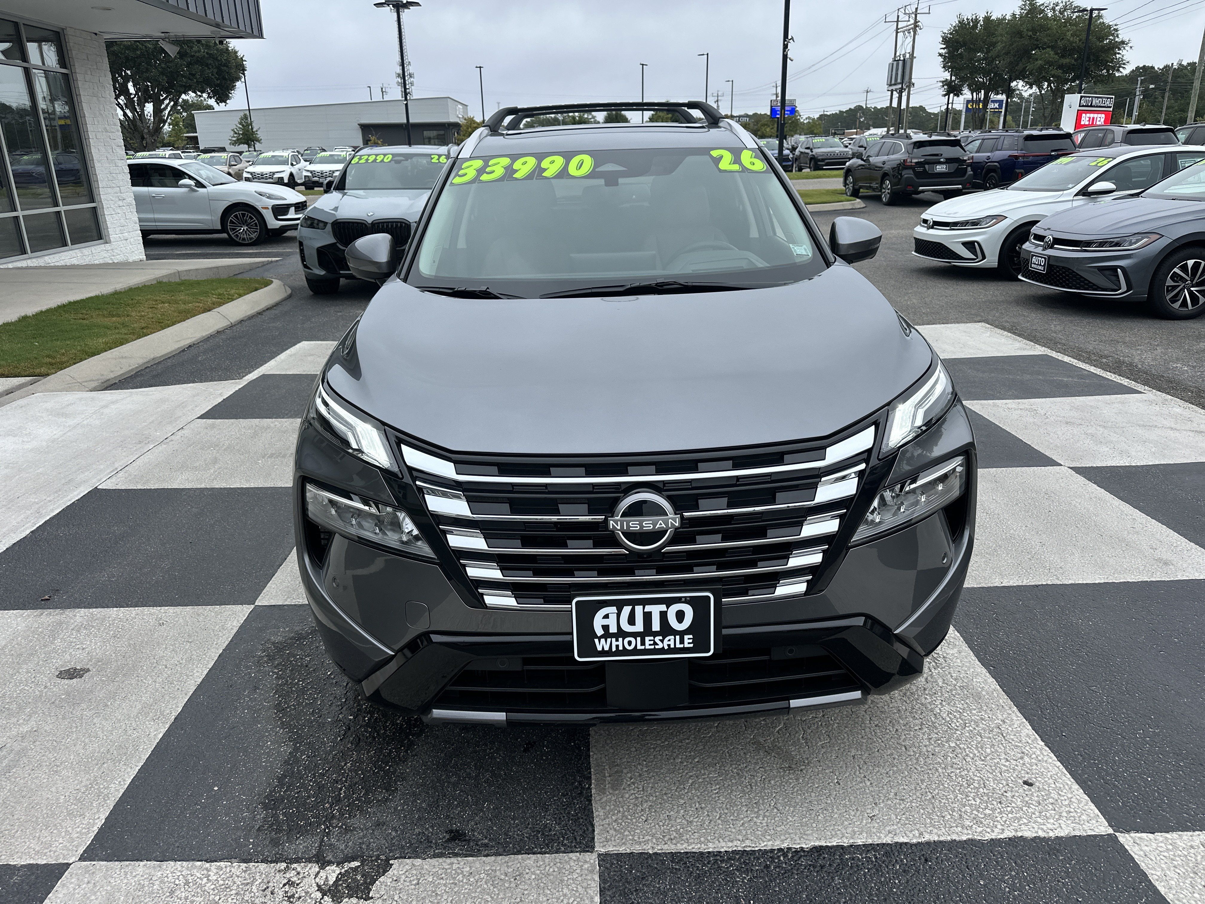Used 2026 Nissan Rogue Platinum w/ Platinum Premium Package AWD/4WD image 2
