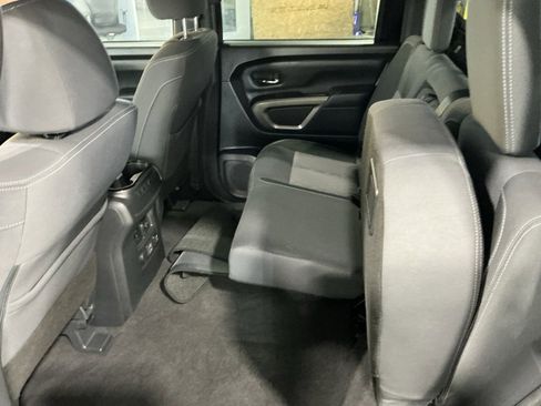 Used 2024 Nissan Titan SV w/ SV Bronze Edition Package image 8