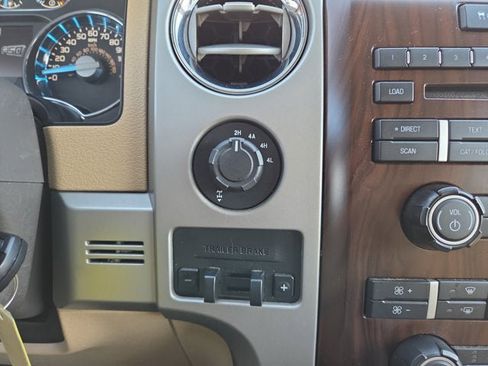 Used 2012 Ford F150 Lariat w/ Lariat Chrome Pkg image 18