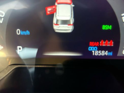 Used 2024 Toyota RAV4 XLE Premium image 16