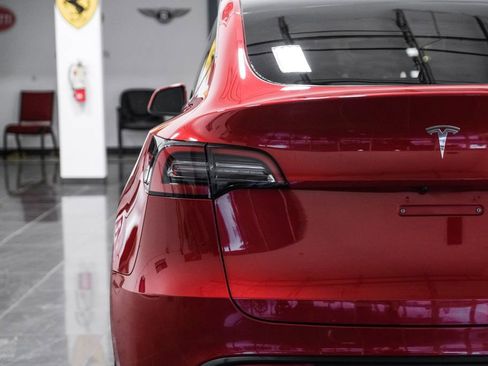 Used 2023 Tesla Model Y Long Range AWD/4WD image 46
