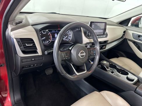 Used 2023 Nissan Rogue SV w/ SV Premium B Package image 13