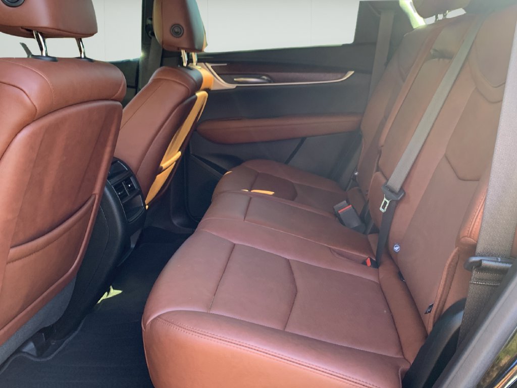 Used 2024 Cadillac XT5 Premium Luxury w/ Technology Package FWD image 16