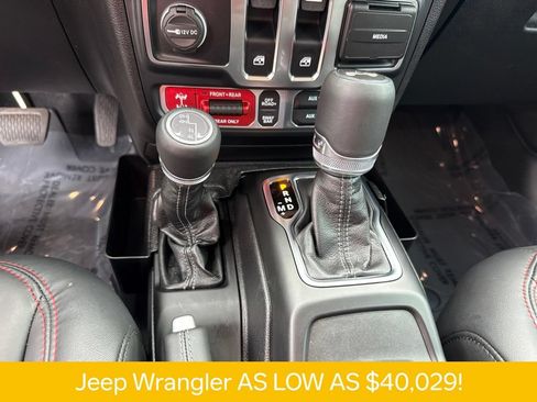 Used 2025 Jeep Wrangler Rubicon w/ Safety Group AWD/4WD image 17