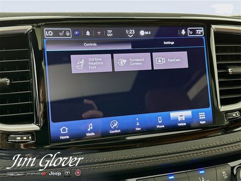 New 2026 Chrysler Pacifica Pinnacle w/ Trailer Tow Group image 34