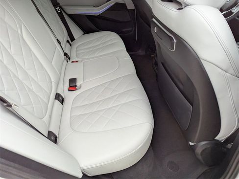 Certified 2024 BMW X5 sDrive40i w/ Premium Package image 20